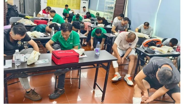 注塑模具廠開展急救員培訓(xùn)，為生命保駕護(hù)航