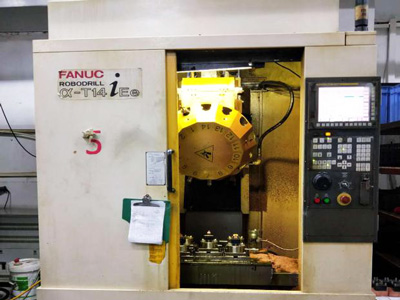 世邦塑膠-法蘭克高速機